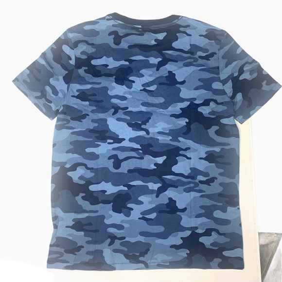 Gap Kids Blue Camo Short Sleeves T Shirt - Picture 3 of 3